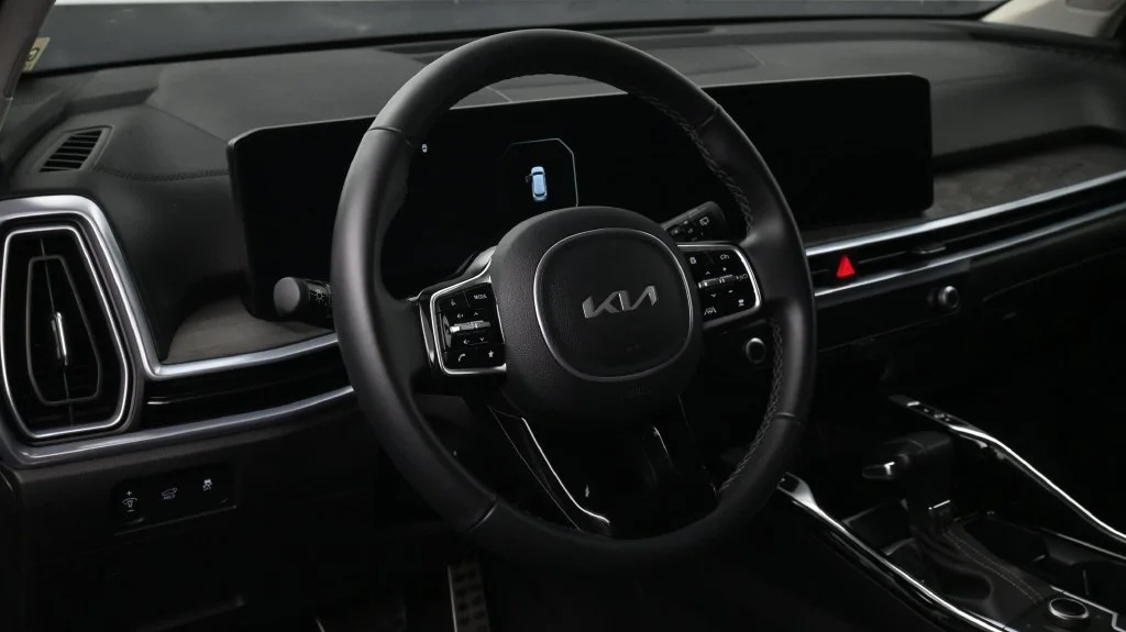 Used 2024 Brown Kia X-Line SX image 9