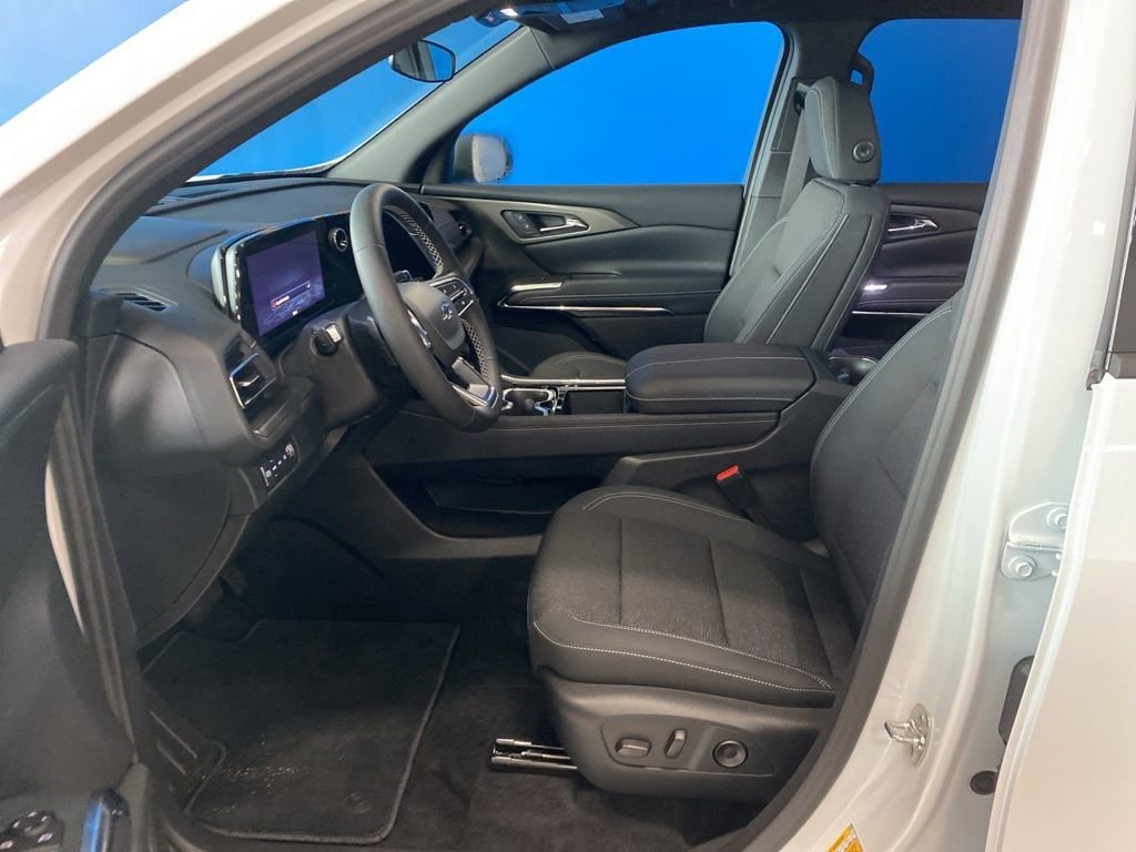 New 2026 Summit White Chevrolet LT image 11