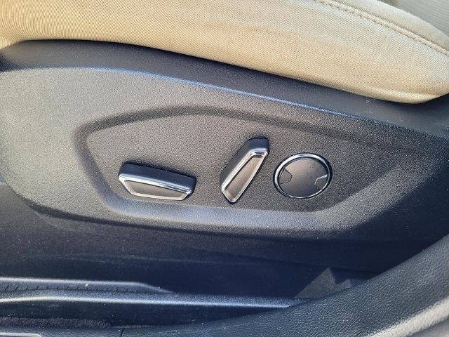 Used 2019 White Ford SEL image 11