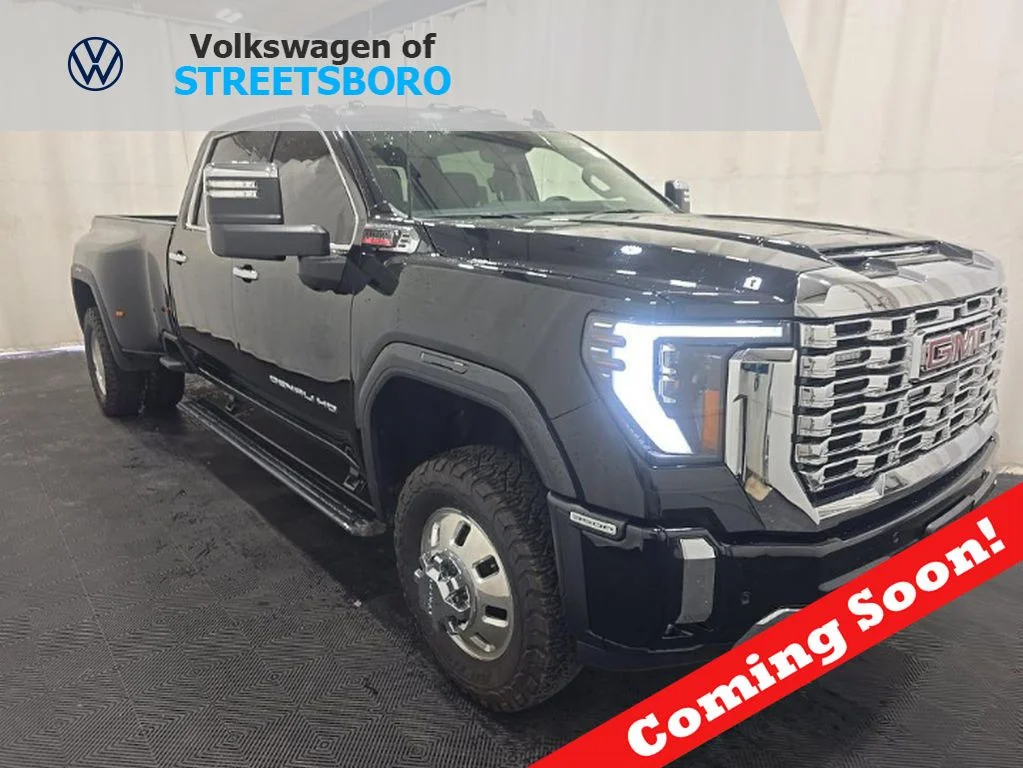 2025 GMC Sierra Denali 4WD Crew Cab Standard Box SRW's photo