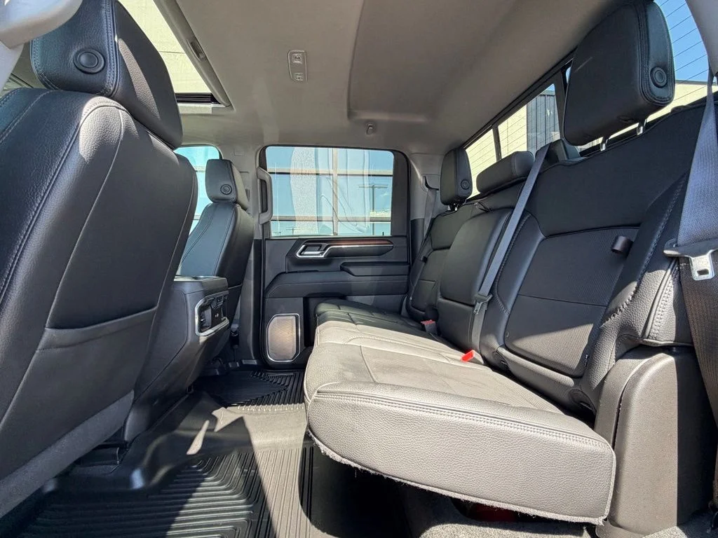 Used 2024 Blue GMC Denali image 21