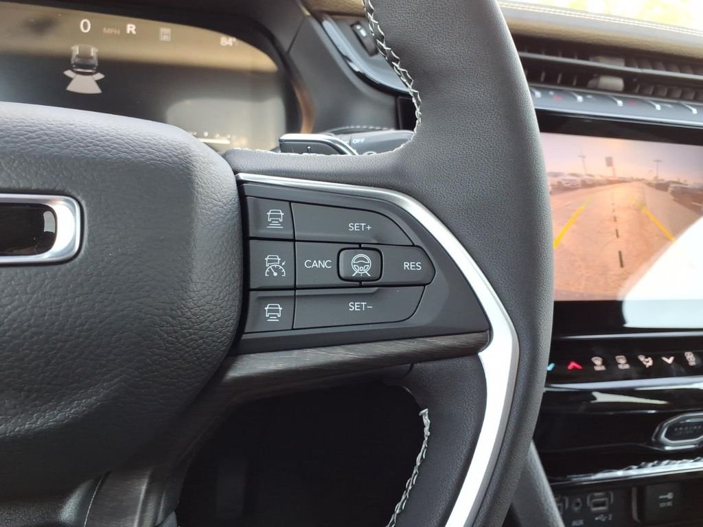 New 2027 High-Gloss Black Paint Jeep Laredo Altitude image 19