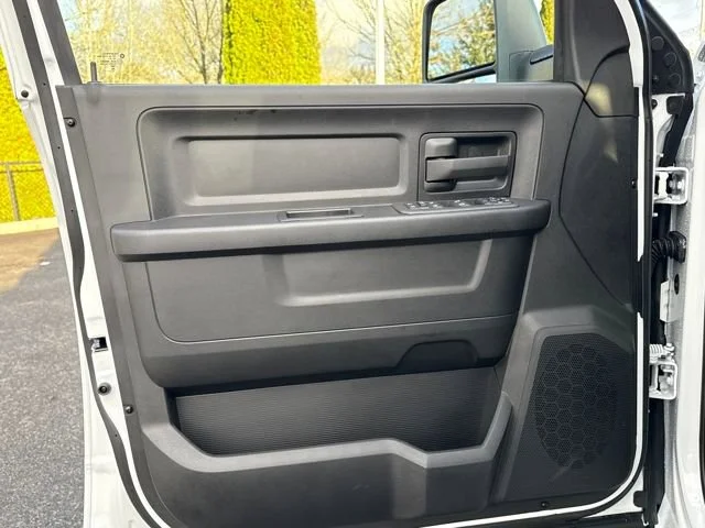 New 2026 Bright White Clearcoat Ram Black Express image 17