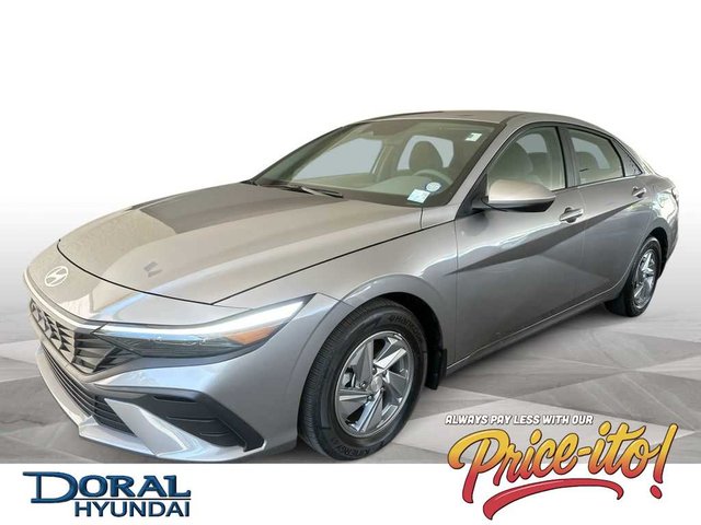 2024 Hyundai Elantra SE