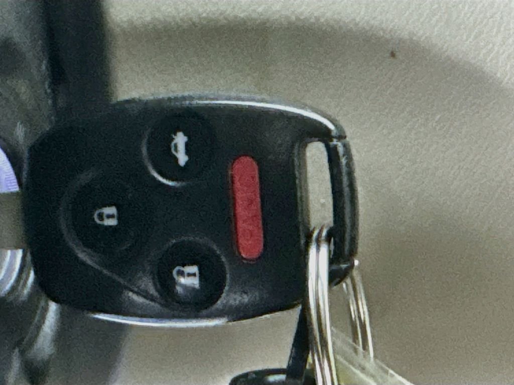 Used 2013 Crimson Pearl Honda LX image 17
