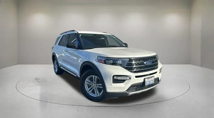 2021 Ford Explorer XLT RWD's photo