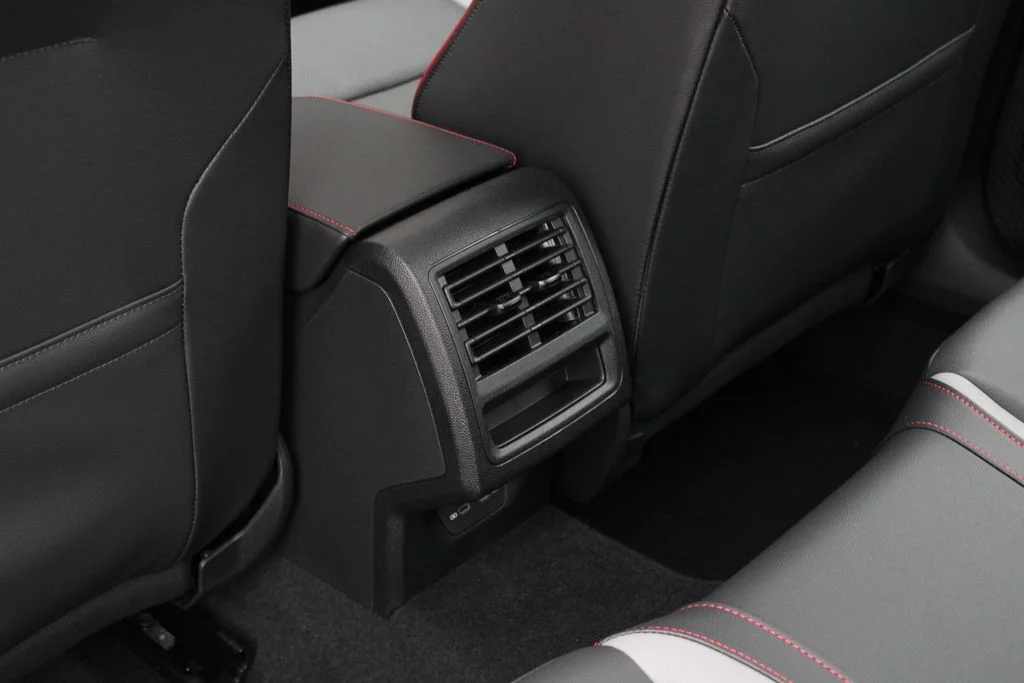 2026 Volkswagen Golf GTI SE - Photo 23