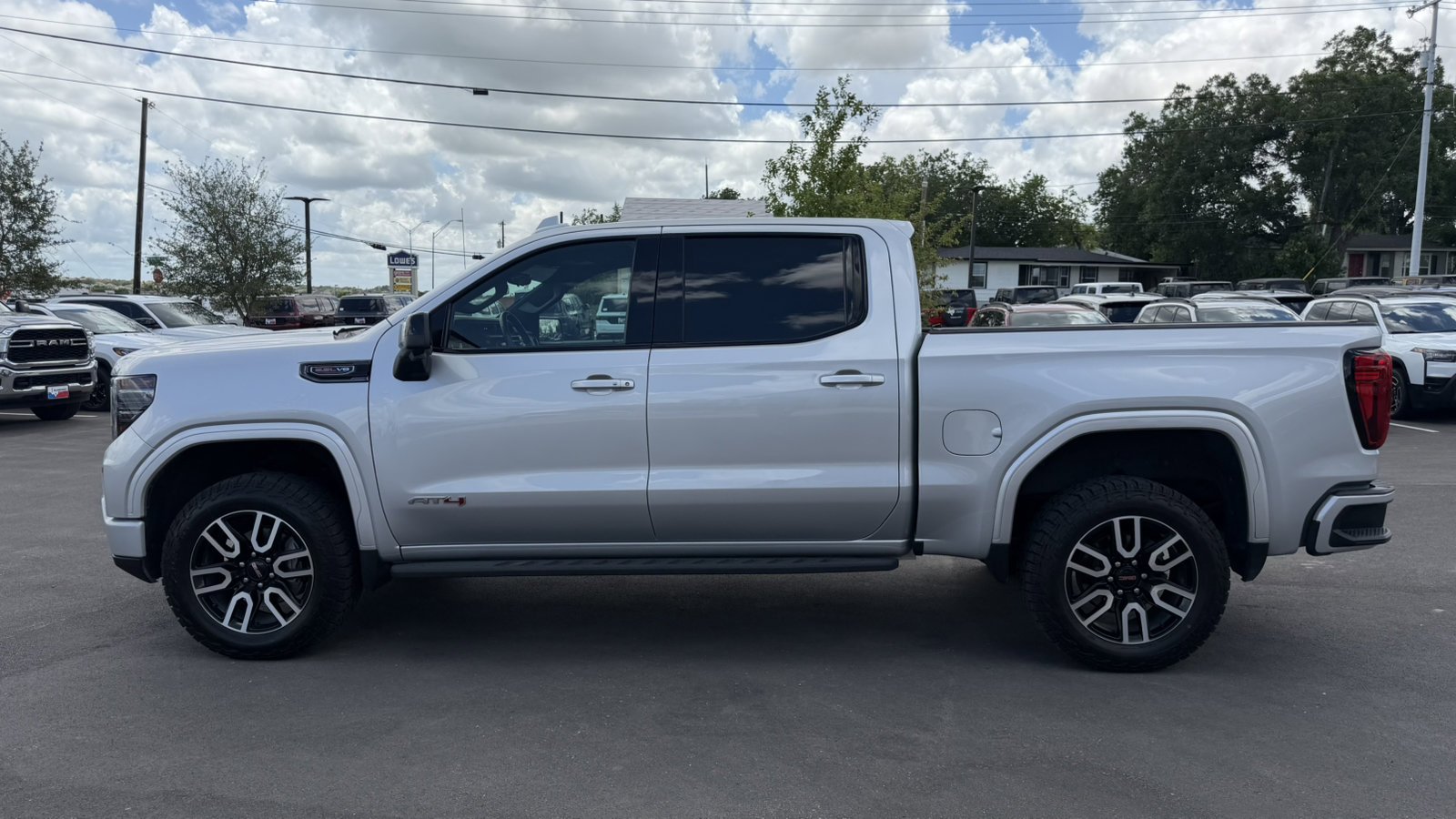 Certified Used 2022 Quicksilver Metallic GMC AT4 image 8