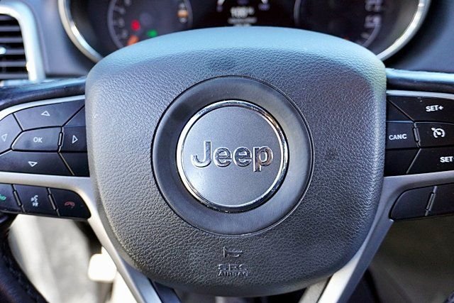 Certified Used 2022 Black Jeep Laredo X image 32