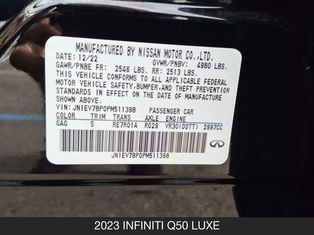 Used 2023 Black INFINITI LUXE image 25