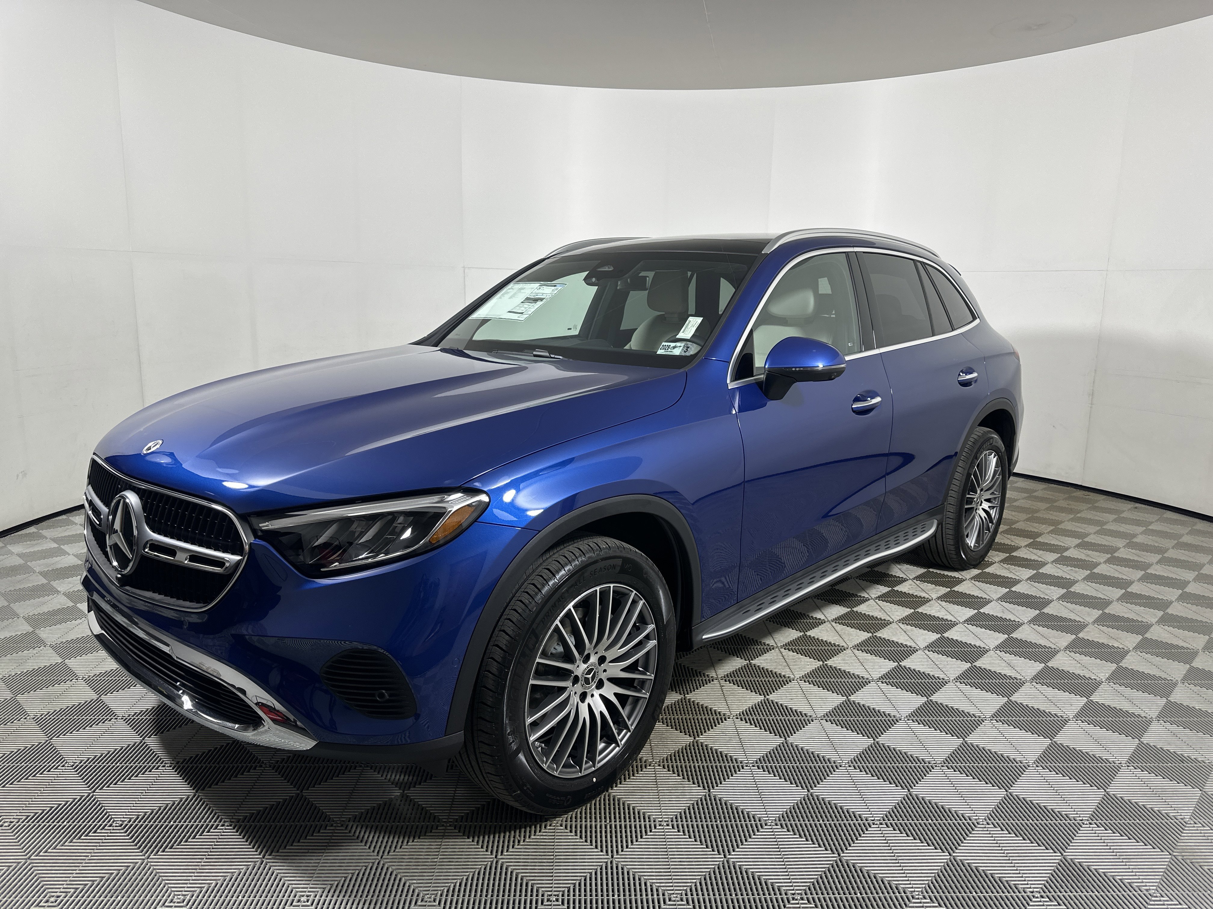 New 2026 Starling Blue Metallic Mercedes-Benz GLC 300 image 3