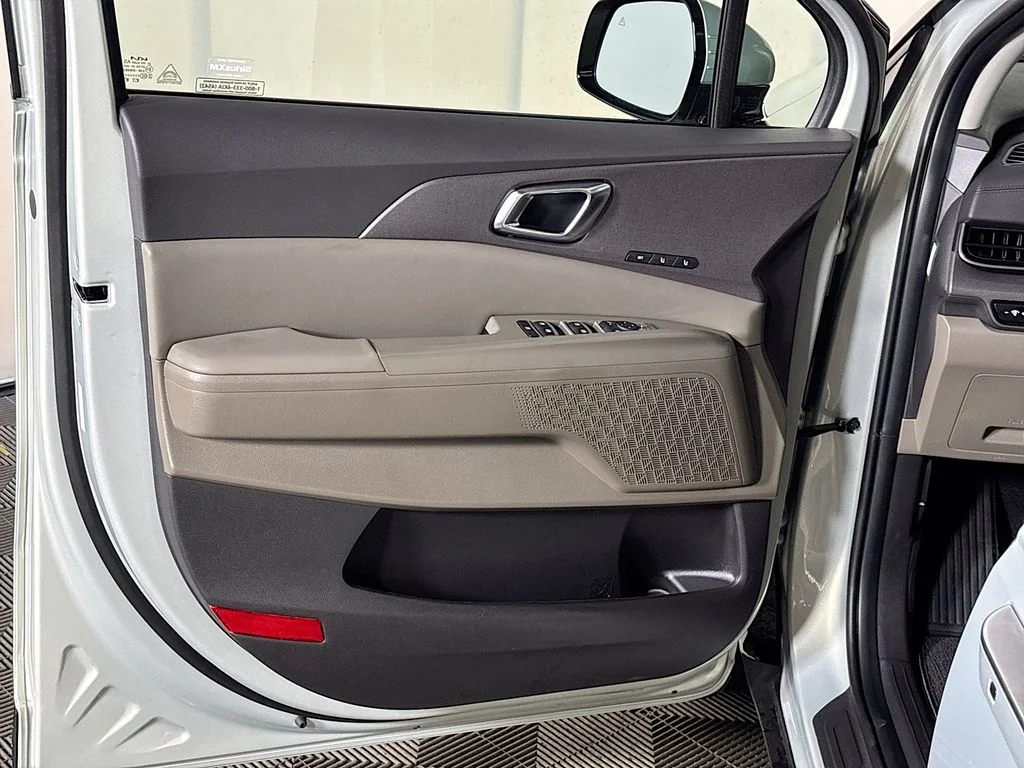 New 2027 Ivory Silver Kia SX image 10