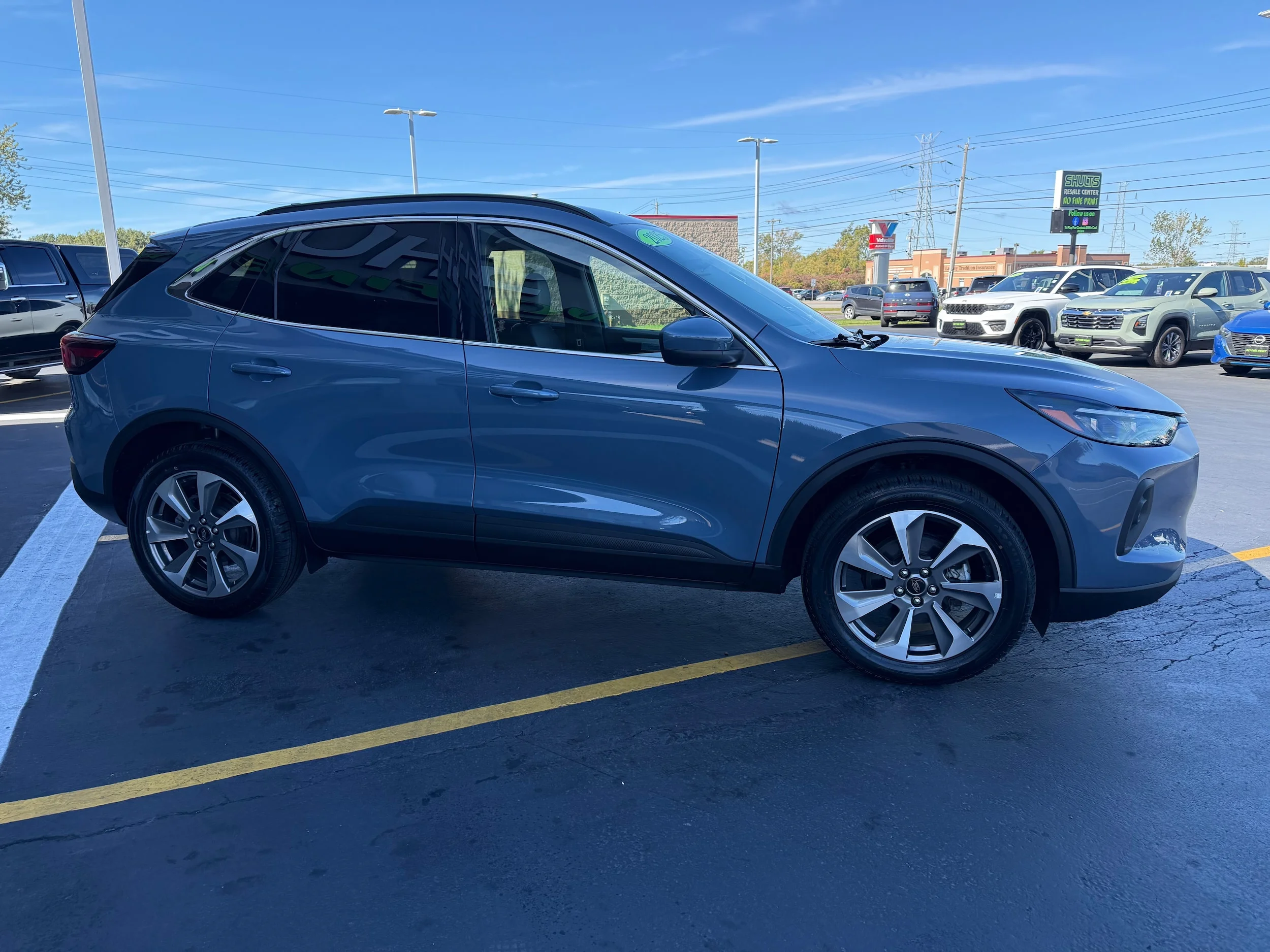 Used 2025 Blue Ford Platinum image 9