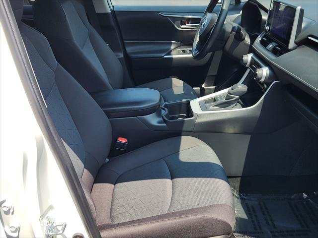 Certified Used 2025 ICE CAP Toyota  image 31
