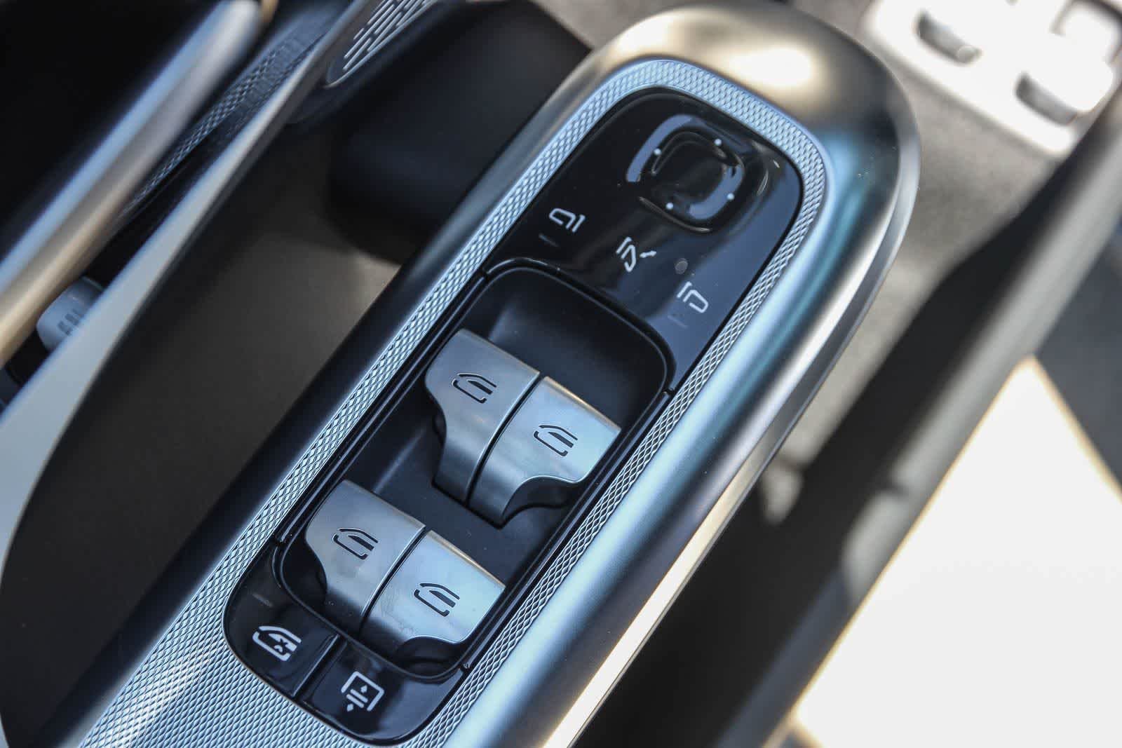 New 2026 Nautical Blue Metallic Mercedes-Benz AMG® E 53 E image 22