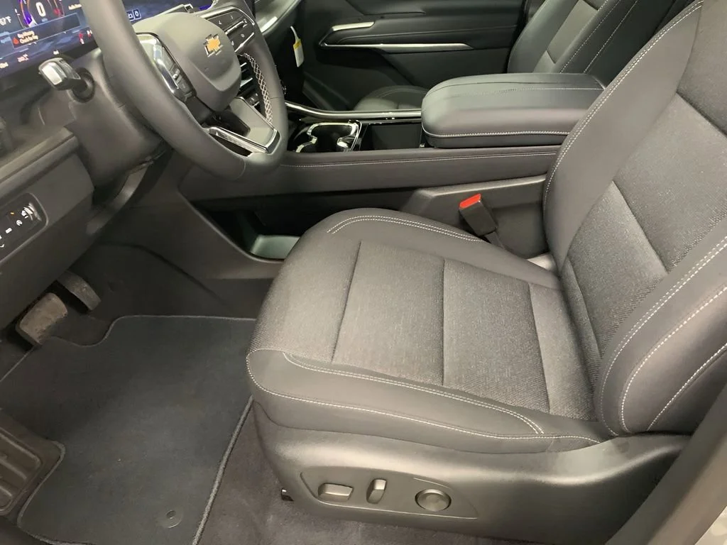 New 2026 Sterling Gray Metallic Chevrolet LT image 23