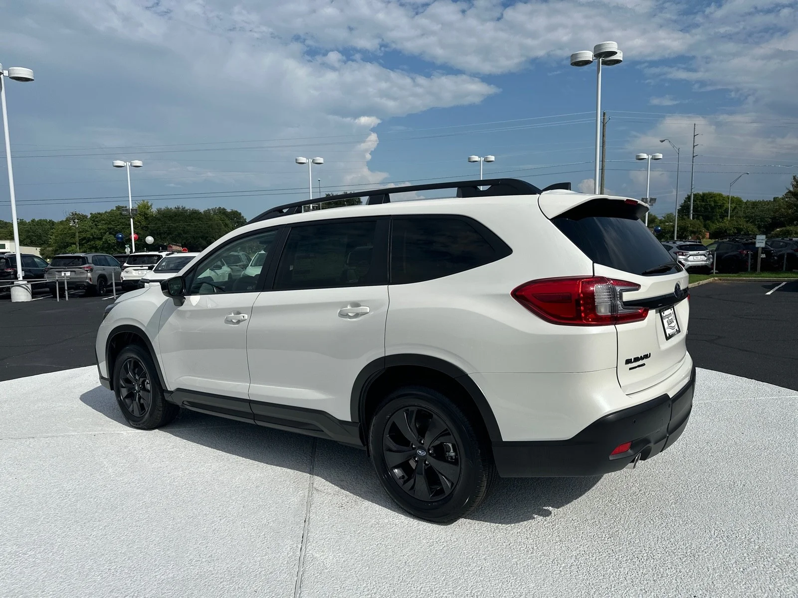 New 2026 CRYSTAL WHITE PEARL Subaru Premium 7-Passenger image 5