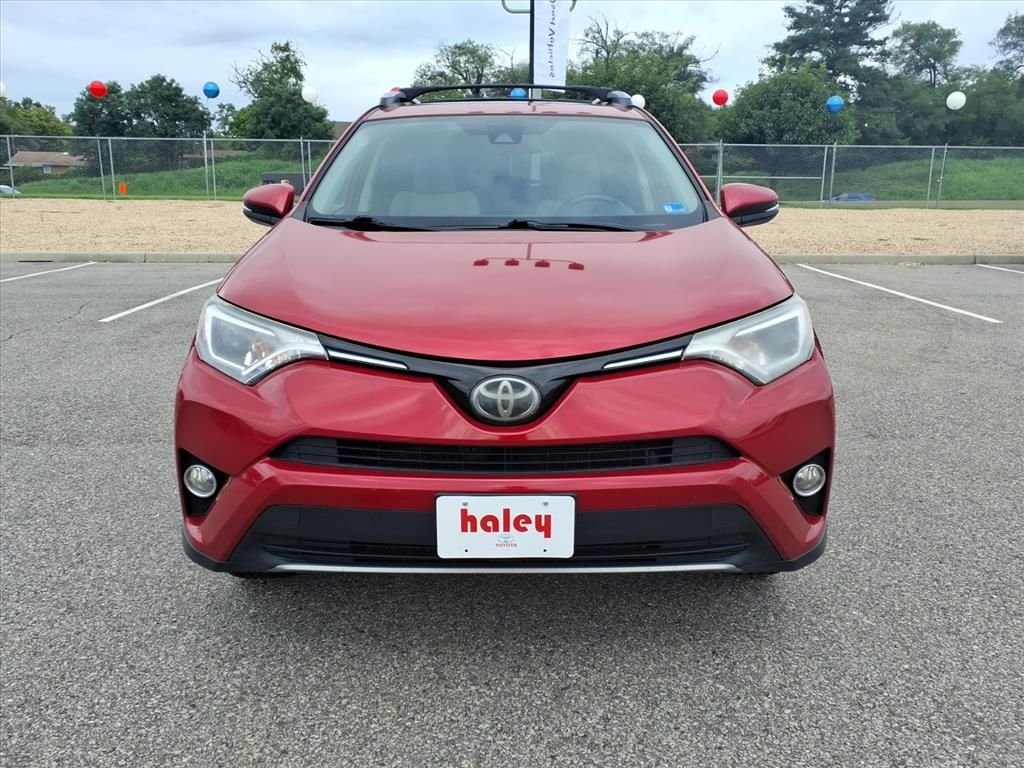 Used 2017 Red Toyota XLE image 10