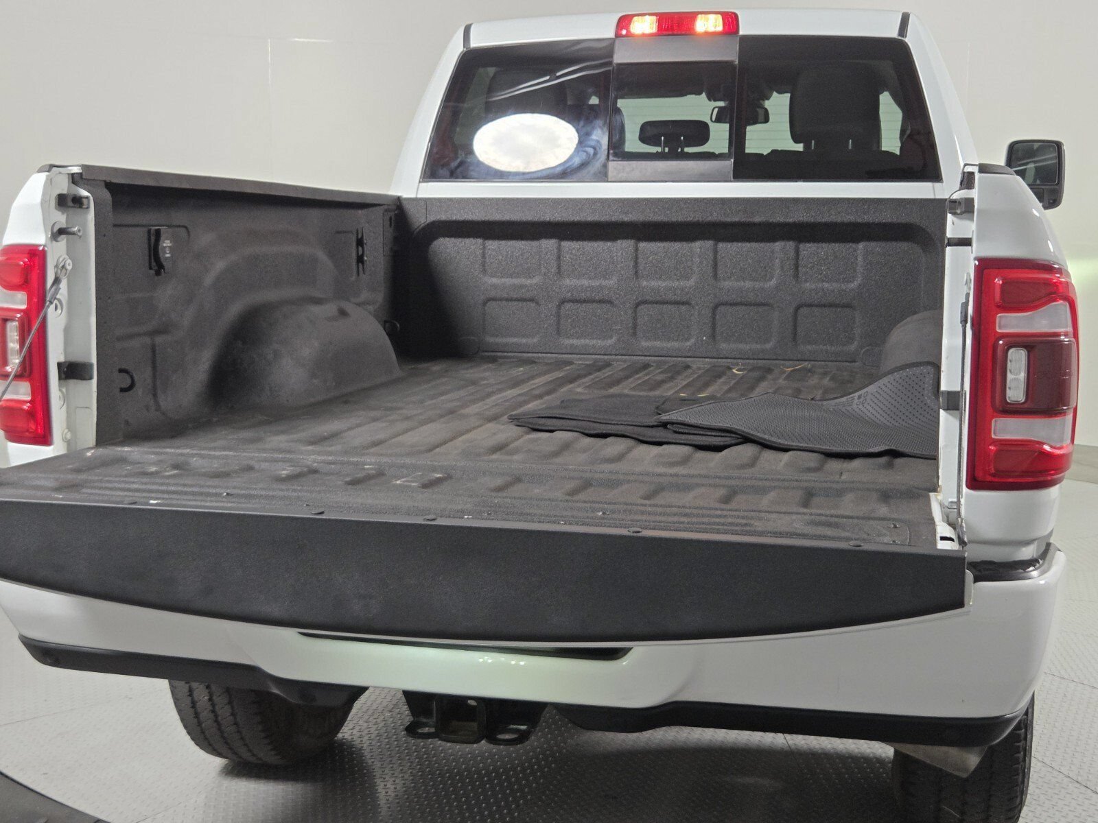 Used 2024 White Ram Laramie image 17