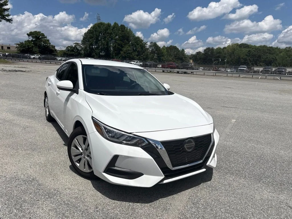 Used 2023 White Nissan S image 11