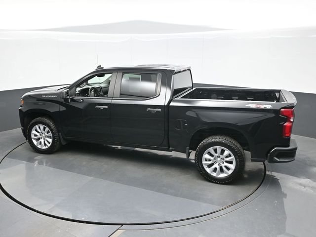 Used 2021 Black Chevrolet Custom image 11