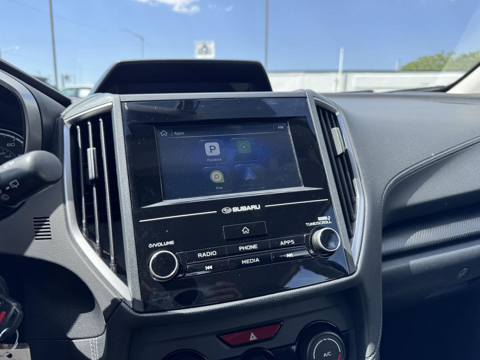 Used 2017 Ice Silver Metallic Subaru Premium image 32