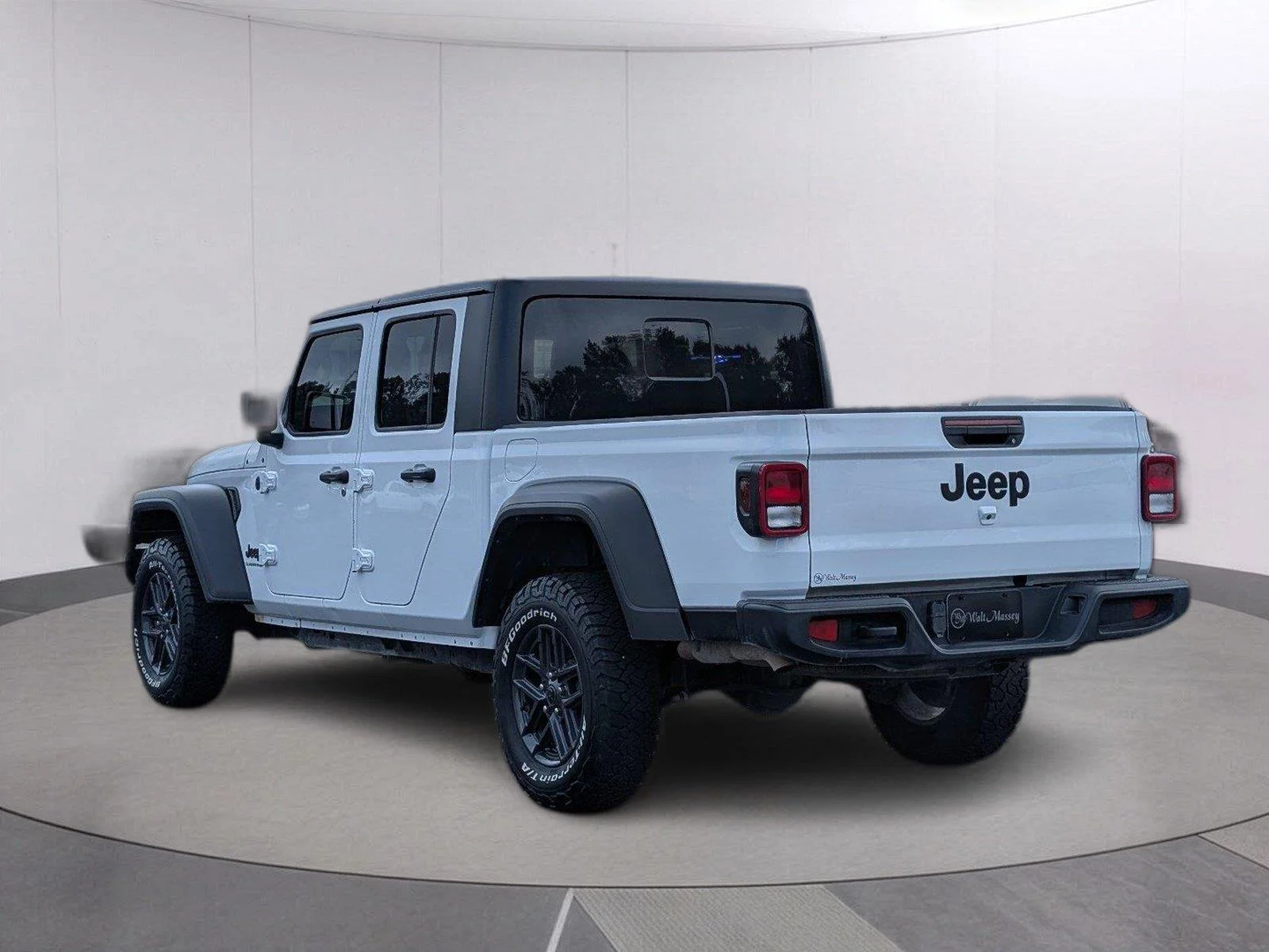 Used 2025 Bright White Clearcoat Jeep Sport S image 3