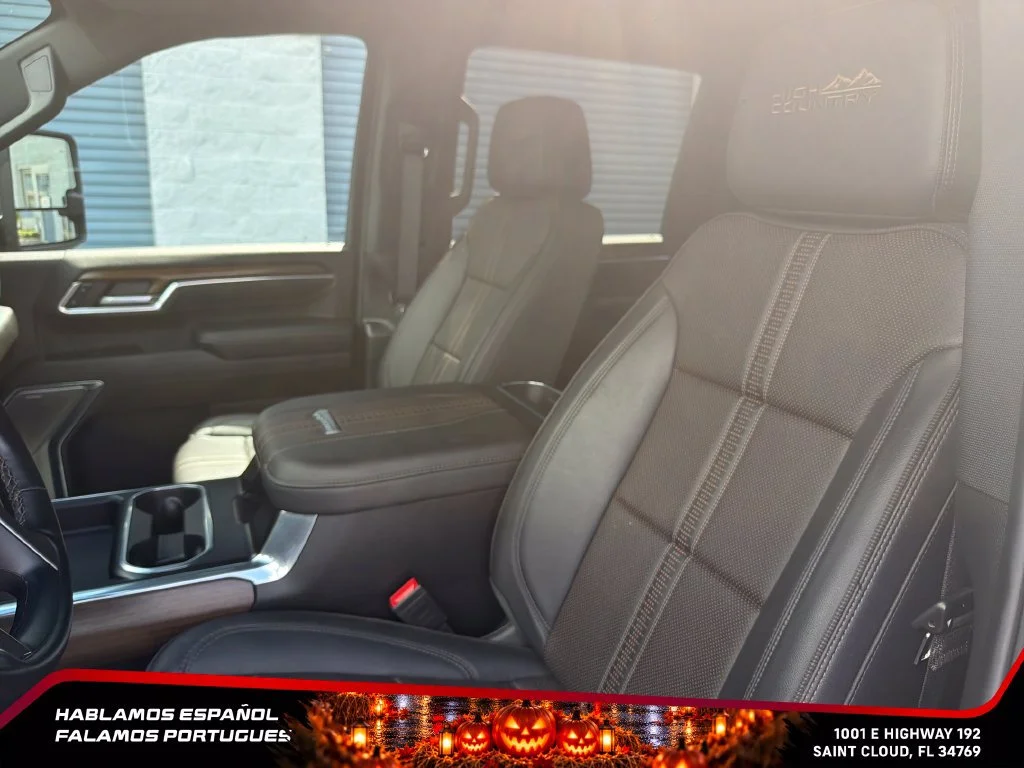 Used 2024 Black Chevrolet High Country image 16