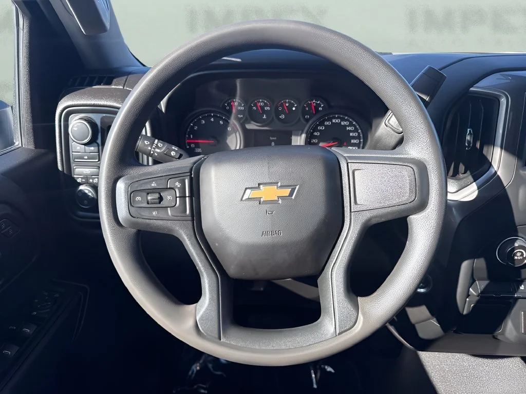 Used 2024 White Chevrolet Custom image 12