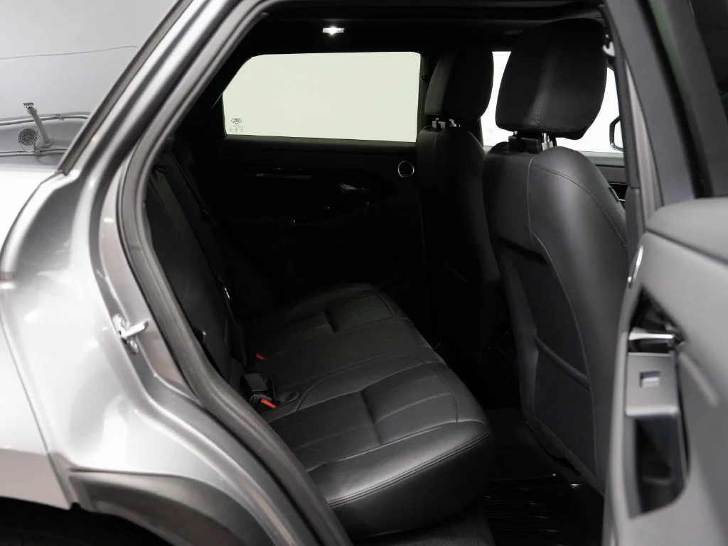 Used 2024 Eiger Gray Metallic Land Rover Dynamic image 41