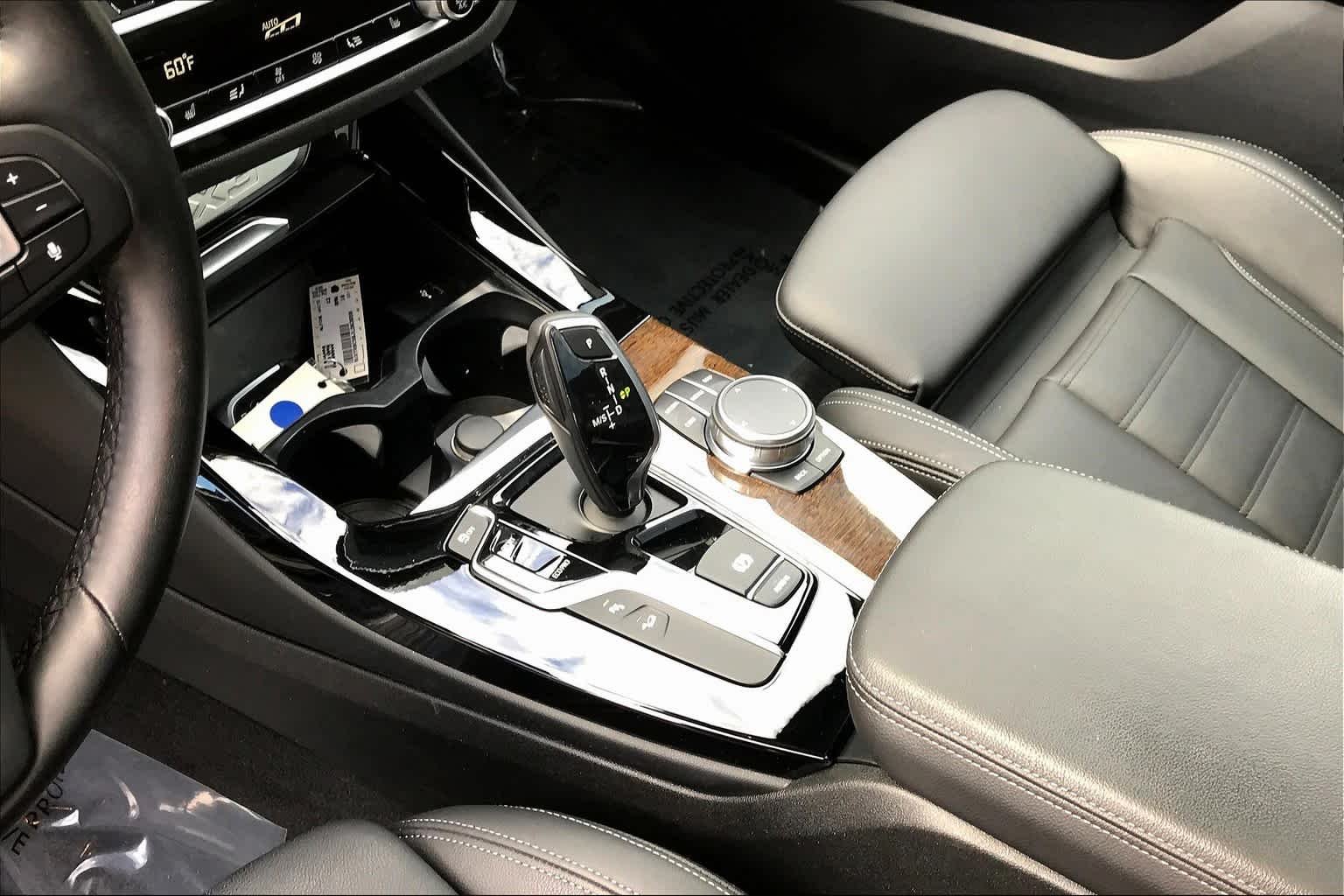 Used 2018 Mineral White Metallic BMW xDrive30i image 16
