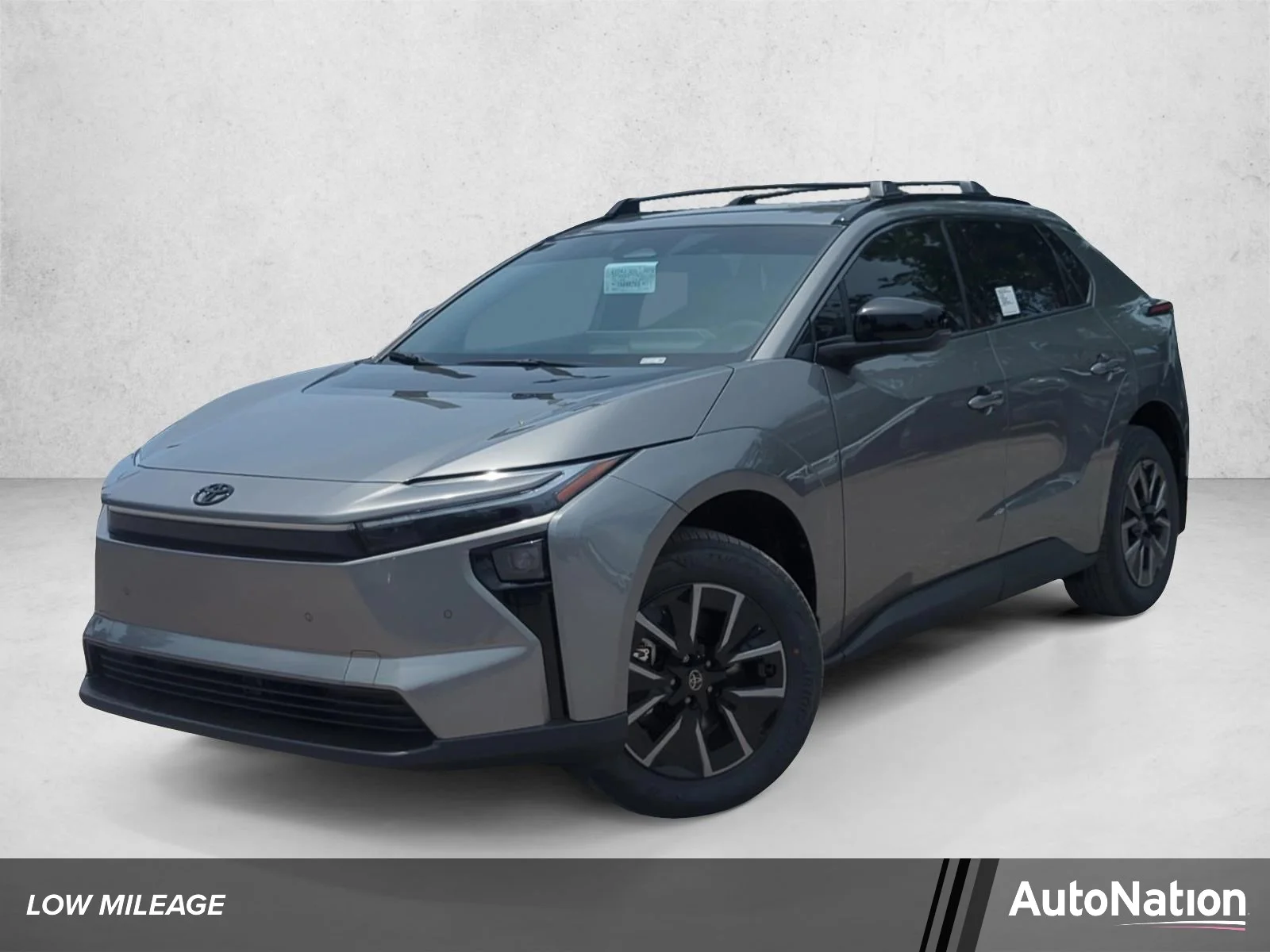 Used 2026 Heavy Metal [Gray] Toyota XLE Plus image 1