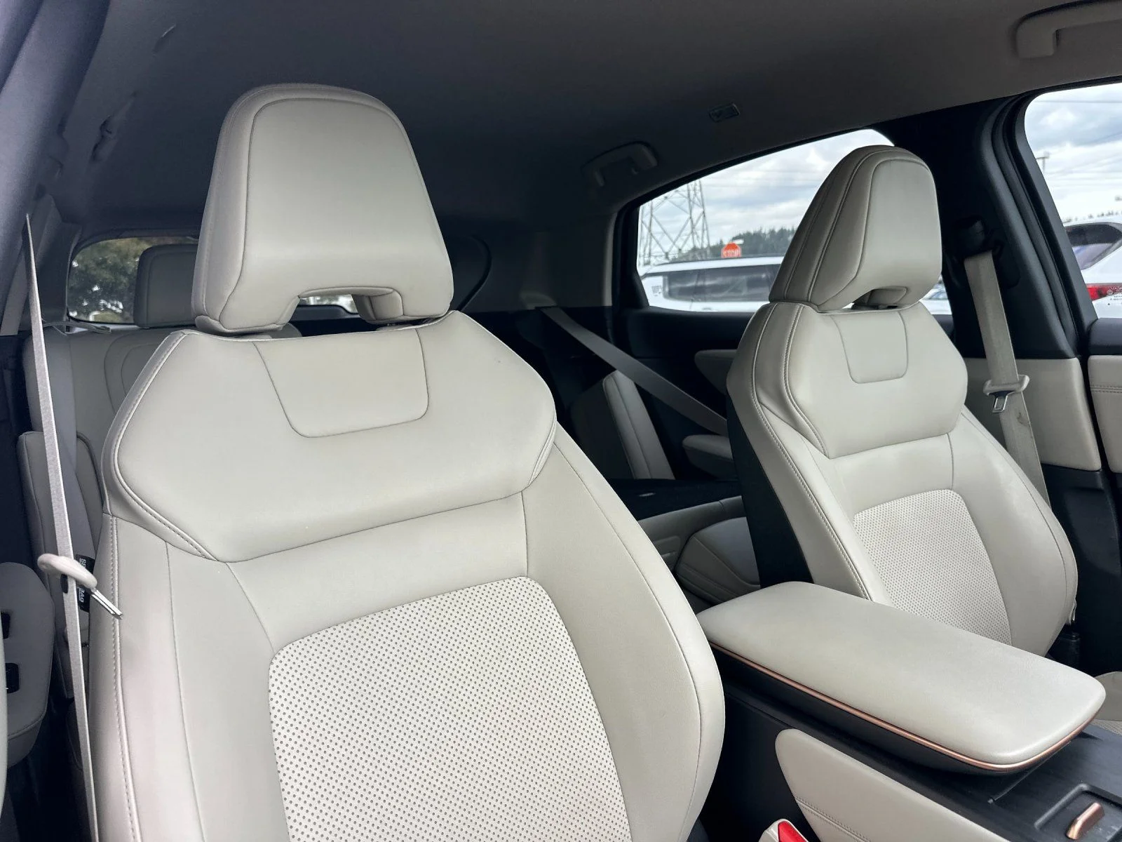 Used 2023 Black Diamond Pearl Nissan ENGAGE image 16