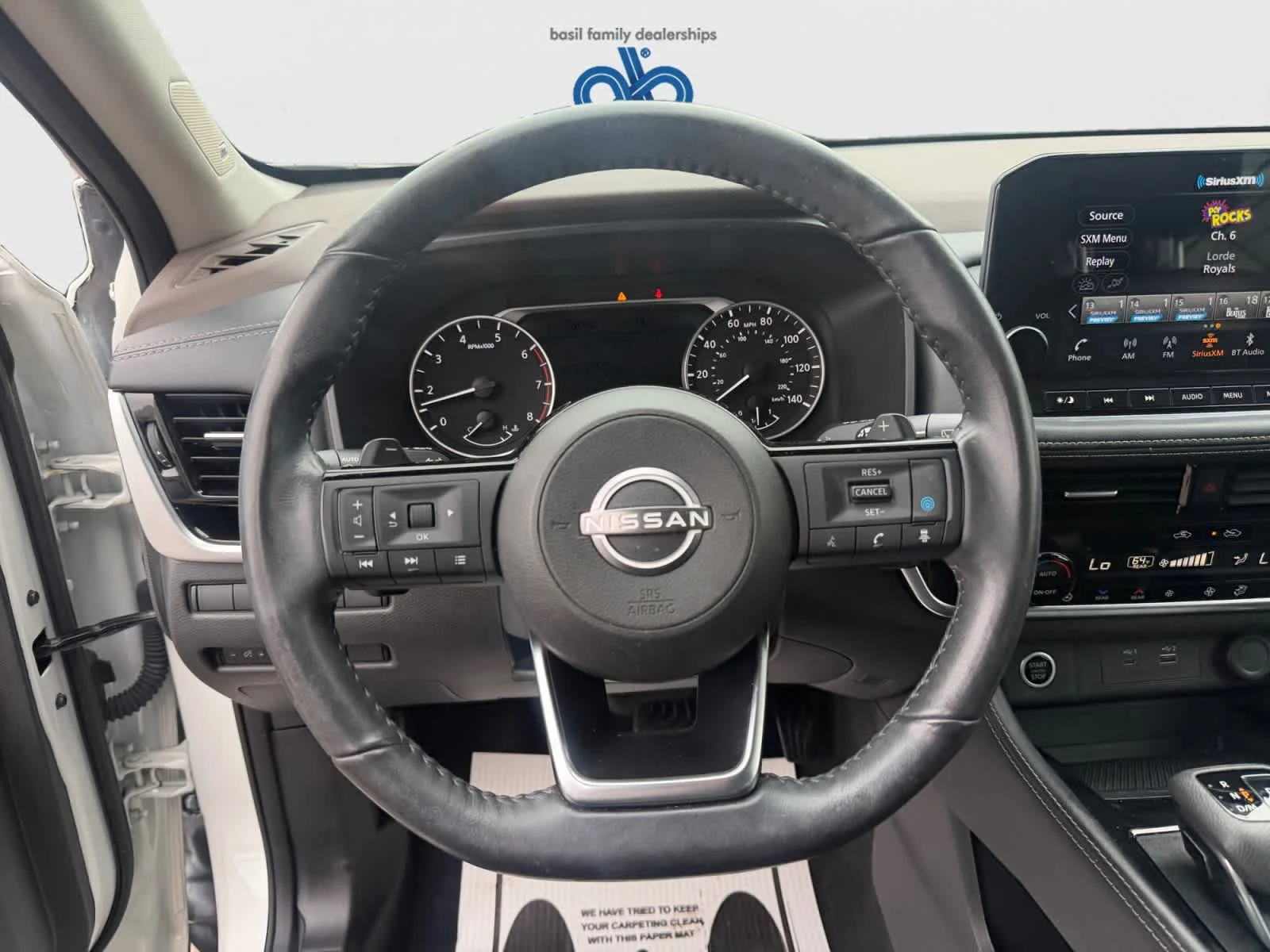 Used 2023 Pearl White Tricoat Nissan SL image 17