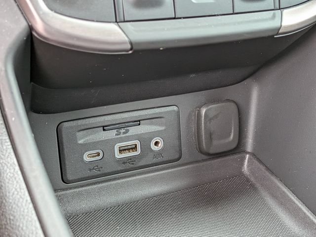 Used 2022 Beige GMC AT4 image 32