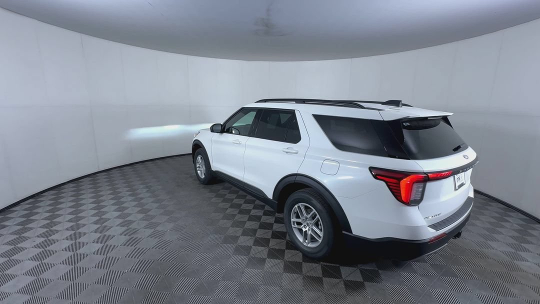 New 2027 Star White Metallic Tri-Coat Ford Active w/200A Pkg image 7