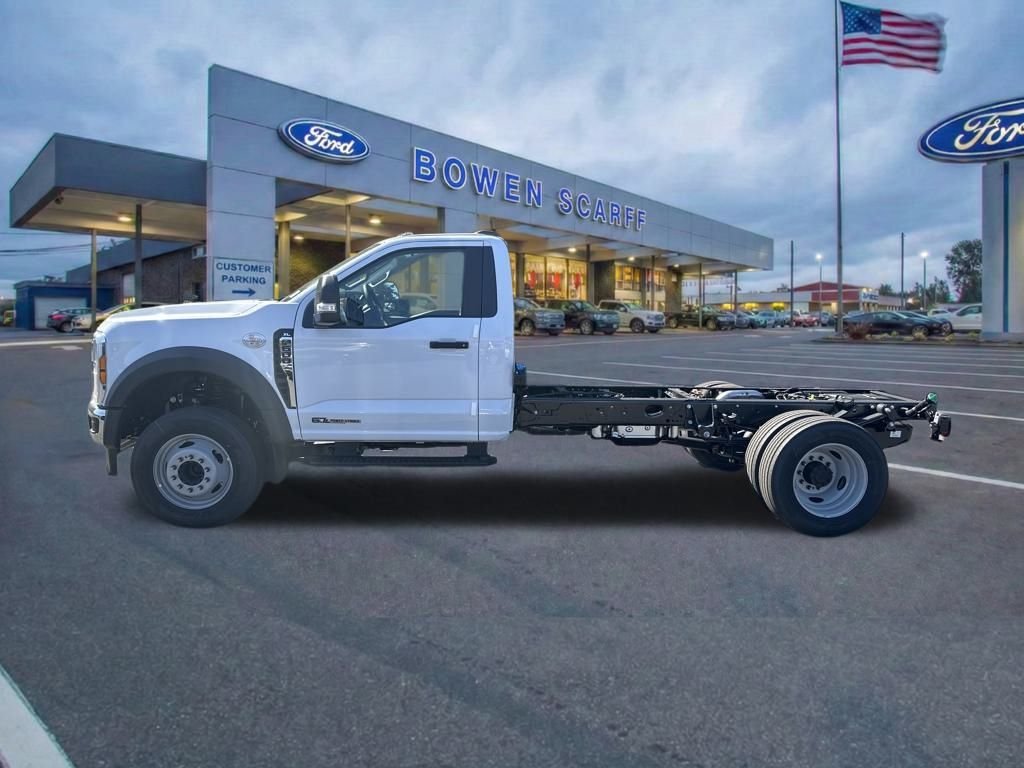 New 2025 Oxford White Ford XL image 3