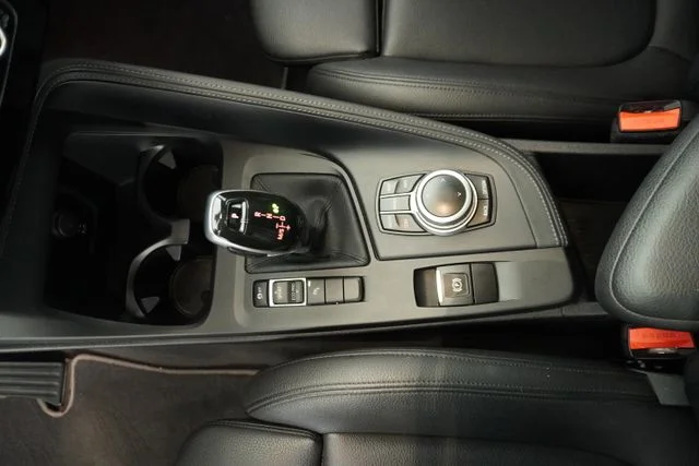 Used 2021 Glacier Silver Metallic BMW sDrive28i image 31