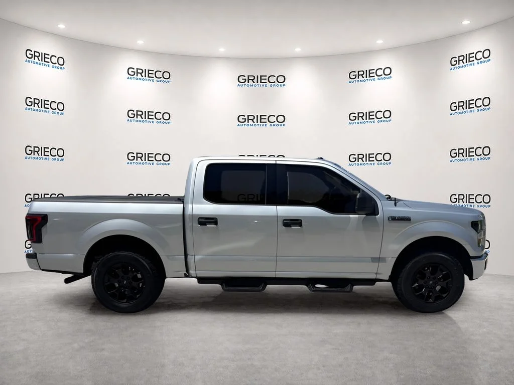 Used 2016 Silver Ford XLT image 2