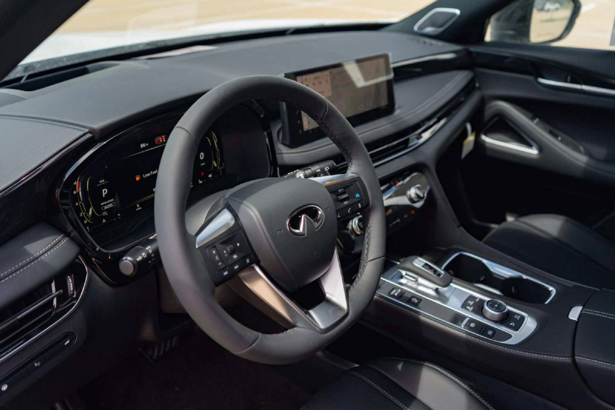New 2027 2T RAD WHT INFINITI Sport AWD image 8