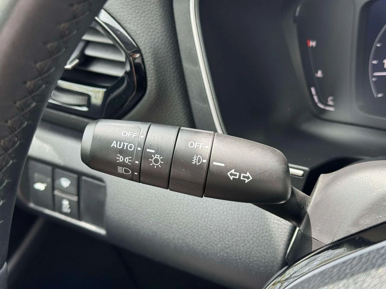 2023 Honda Pilot Elite - Photo 26