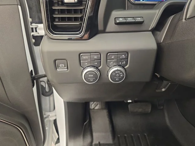 Used 2025 Summit White GMC AT4 image 34