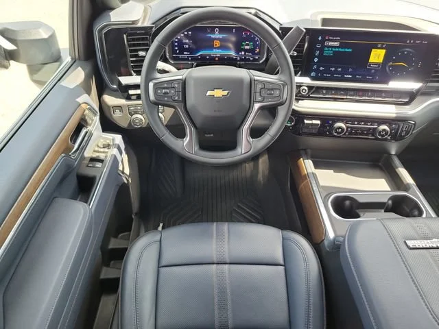 2025 Chevrolet Silverado 2500HD High Country - Photo 16