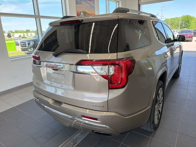 Used 2022 Gray GMC Denali image 9