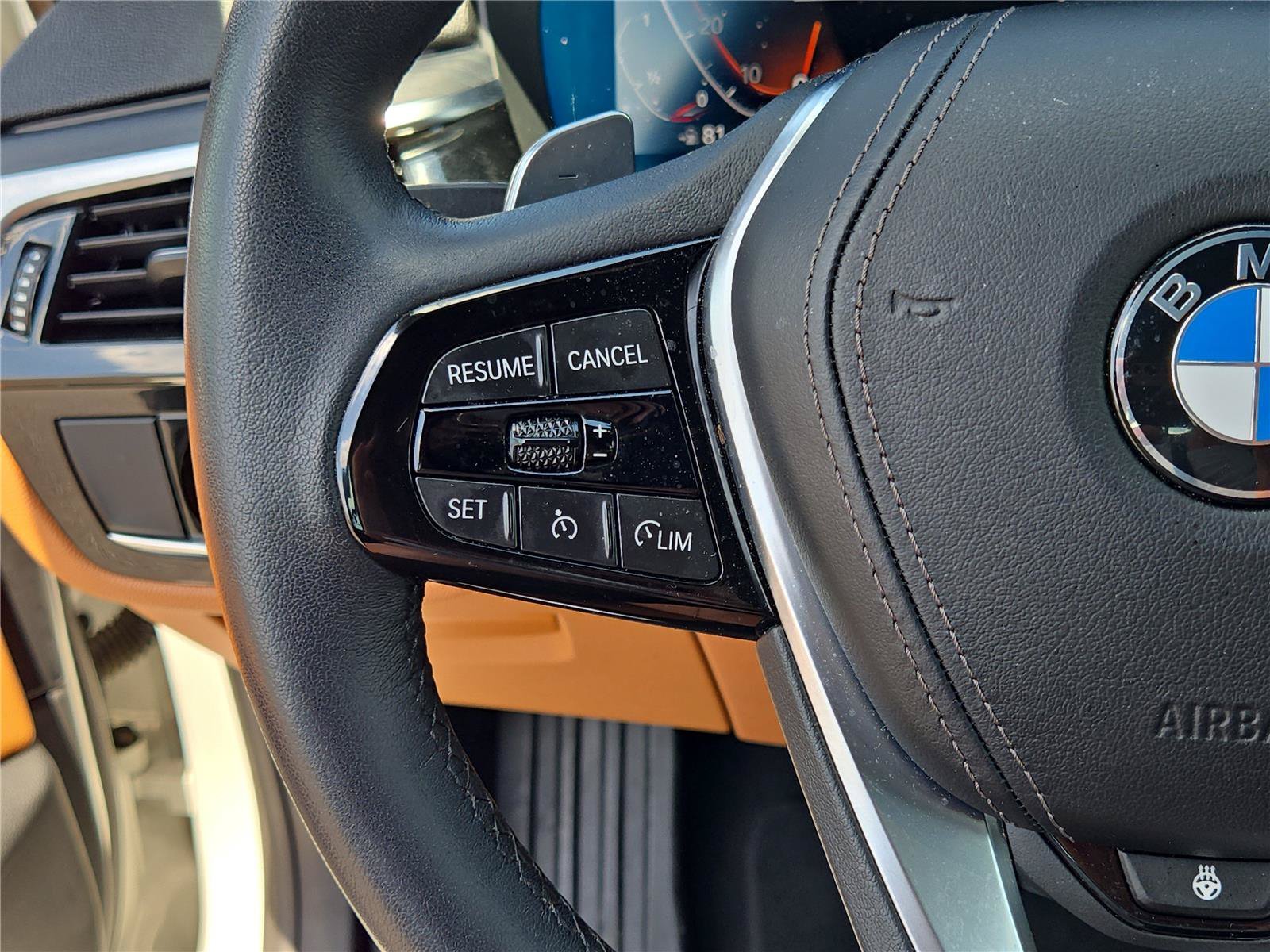 2023 BMW 5 Series 530i - Photo 25