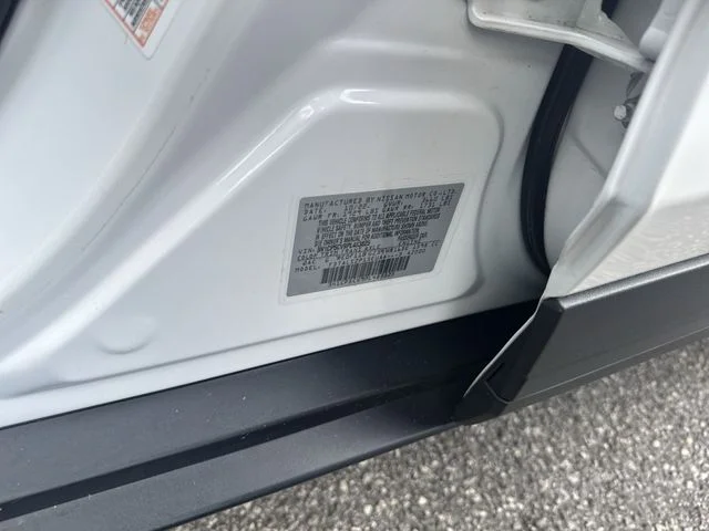 Used 2023 White Nissan SV image 33