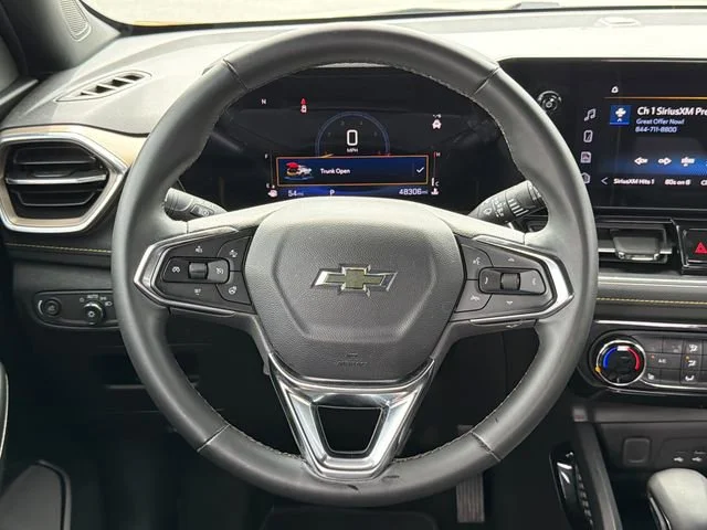 Used 2024 Iridescent Pearl Tricoat Chevrolet ACTIV image 23