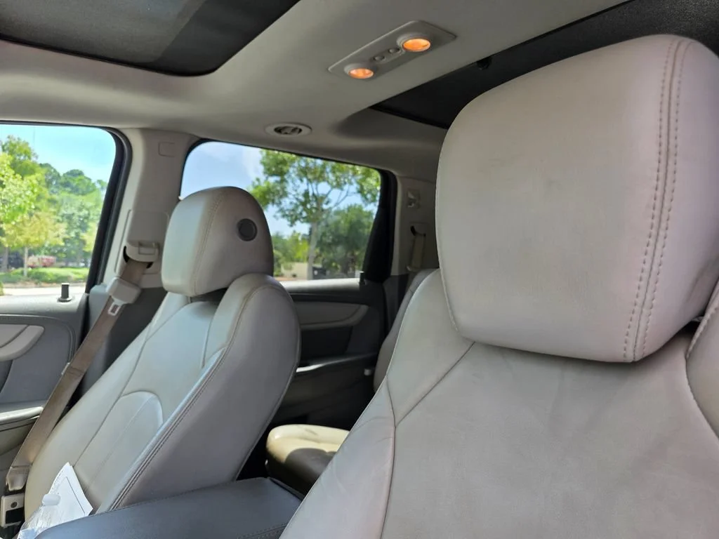 Used 2015 SIREN RED TINTCOAT Chevrolet LT image 13