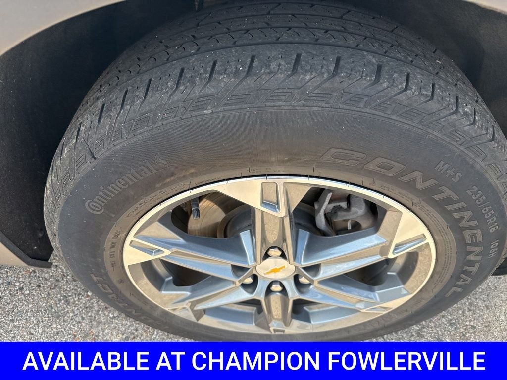 Used 2024 Gray Chevrolet LT image 15