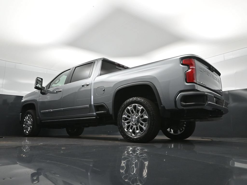 New 2026 Sterling Gray Metallic Chevrolet High Country image 41